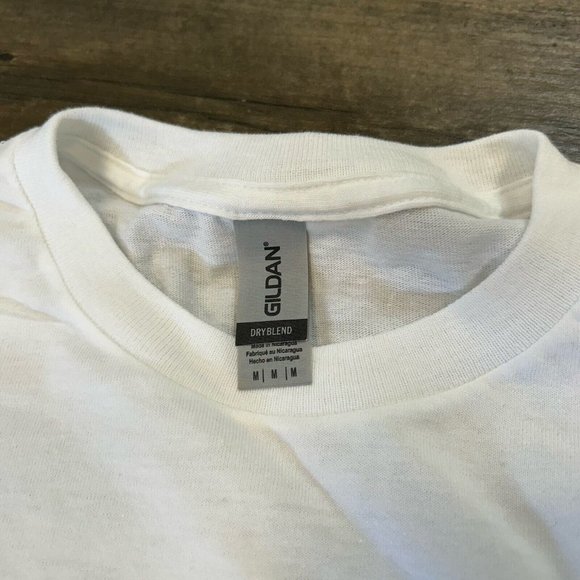 Karma is the Guy on the Chiefs Coming Straight Home to Me T-Shirt Size Medium - Picture 4 of 7